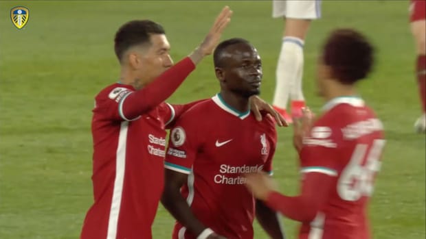 Llorente snatches a point against Liverpool